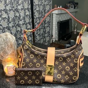 Beautifully Constructed and well made y2k Lany handbag with mini wallet ✨🤎